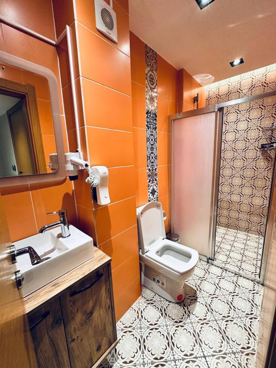 Taksim Rexxee Istanbul Istiklal Hotel Exterior foto